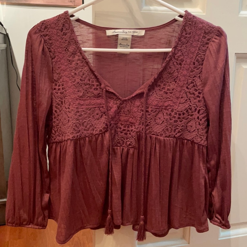 Super cute maroon top!!